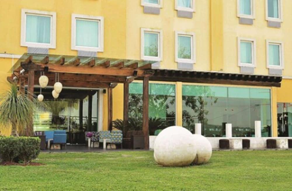 Hotel La Quinta By Wyndham Poza Rica Exterior foto