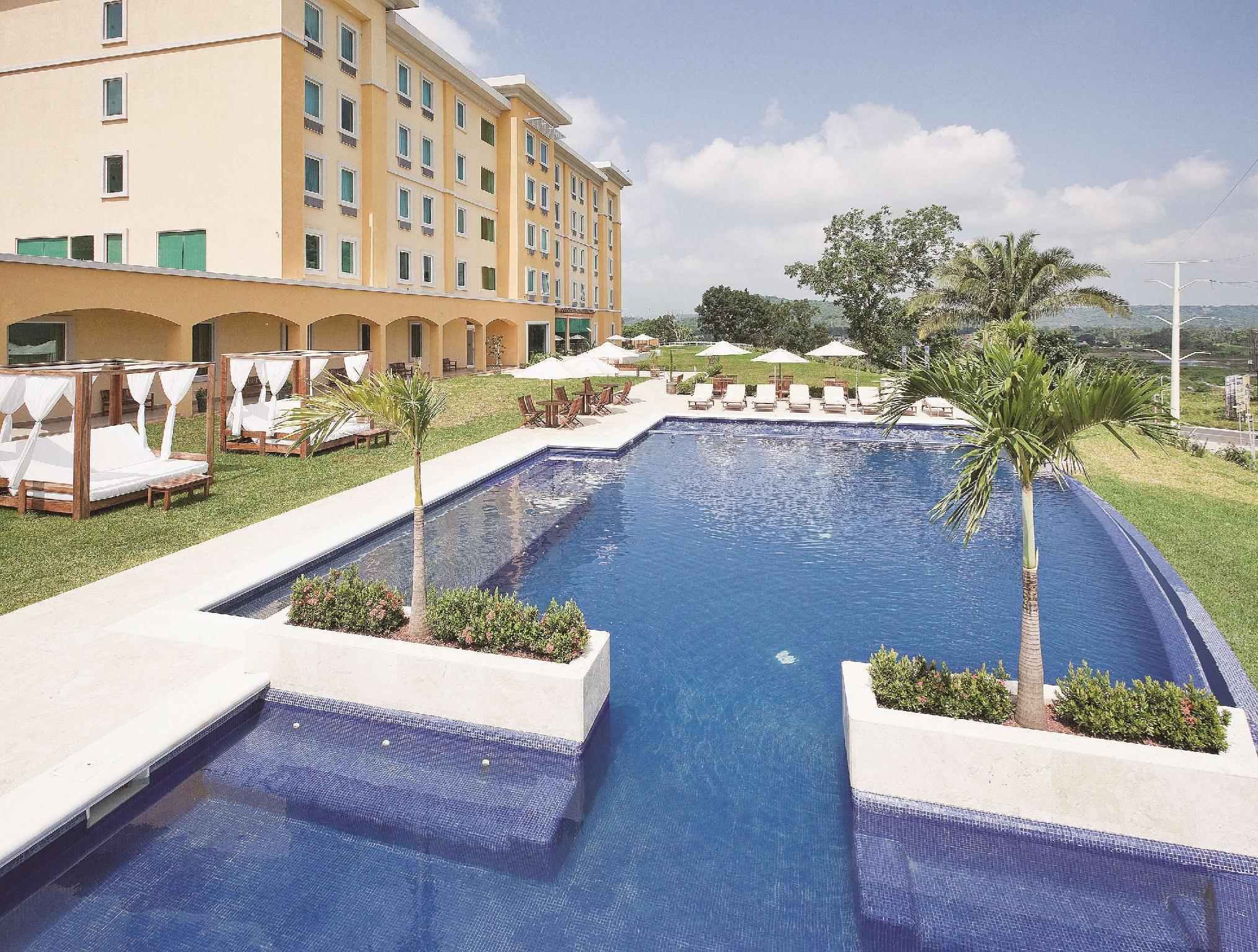 Hotel La Quinta By Wyndham Poza Rica Exterior foto