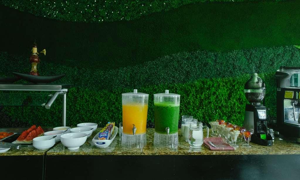 Hotel La Quinta By Wyndham Poza Rica Restaurant foto